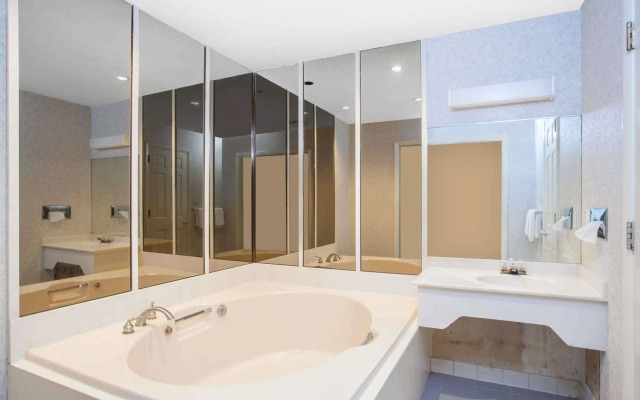Americas Best Value Inn Carlisle