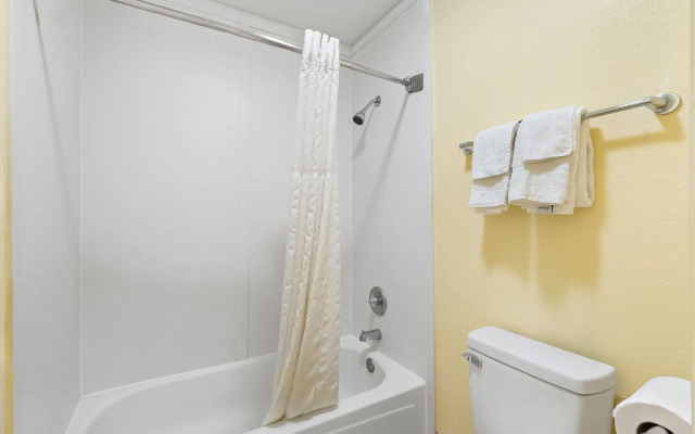 Days Inn by Wyndham Cleveland TN