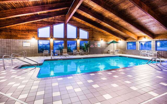 AmericInn by Wyndham Menomonie