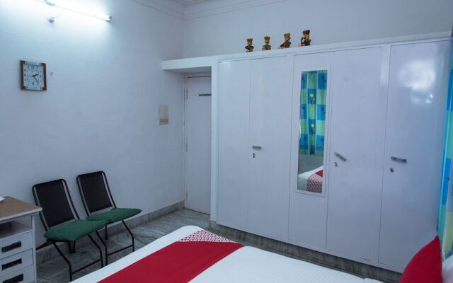 OYO 13224 Home Modern Stay Ambamata Scheme