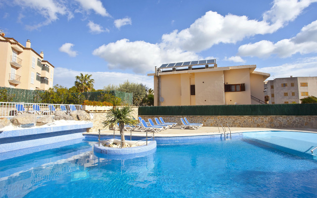 Sol y Mar Apartments