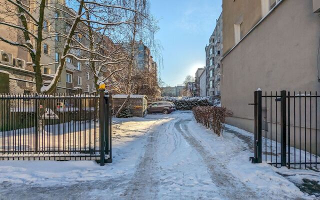 Władysława IV Studio Gdynia by Renters