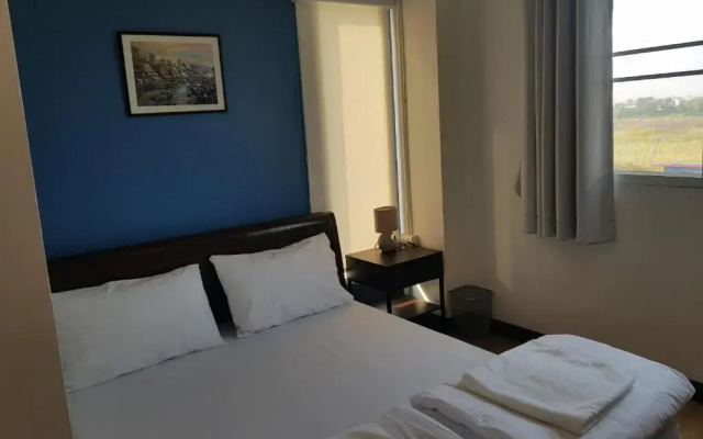 Sleep To Fly Hotel & Hostel