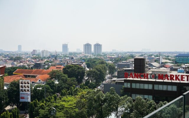 Modern Apartment @ Veranda Residence near Puri and Kebon Jeruk