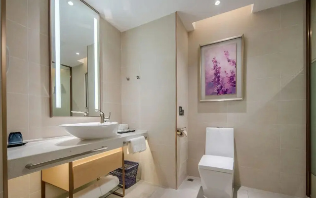 Echarm International  Guangzhou Baiyun International Airport Huadu Plaza Branch - Free Deliver Service to Guangzhou Baiyun International Airport & Free Deliver Service to Canton Fair Complex During Canton Fair Period