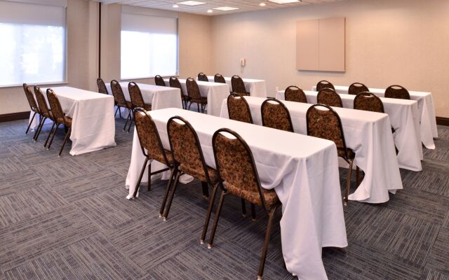 Holiday Inn Express Portland West/Hillsboro by IHG