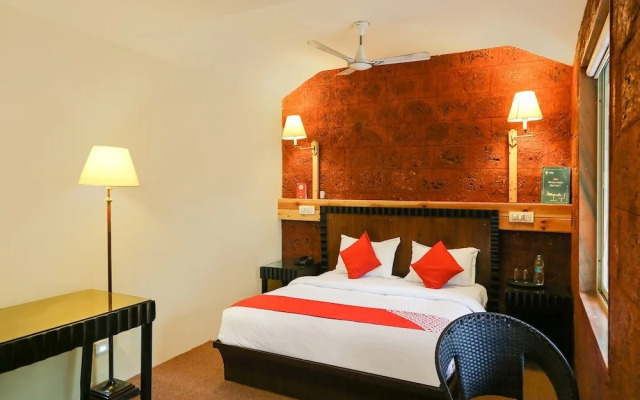 Raj Palace By OYO Rooms