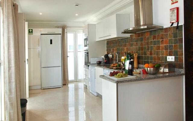 Henri's Apartments Páteo de Santo António