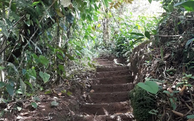 Rio Celeste Family Lodge