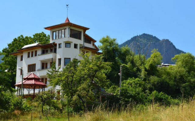 Guesthouse Sekvoia