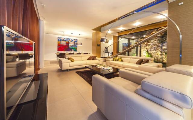 Golden Rays Luxury Villas