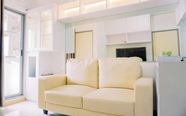 Scenic And Homey 2Br Apartment M-Town Residence Near Mall