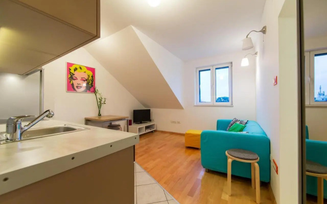 Miss. Monroe Apartment