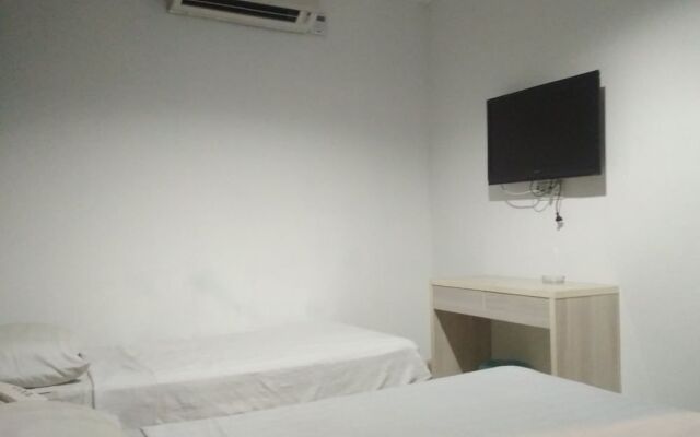 OYO 89903 MS City Hotel