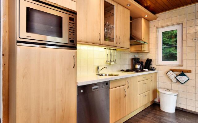Charming Holiday Home in Gouvy with bubble bath