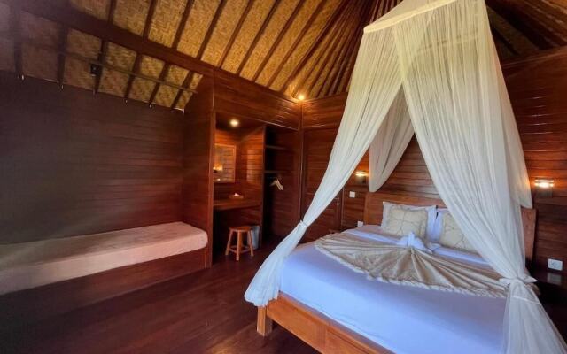 Sunset Hill Lembongan