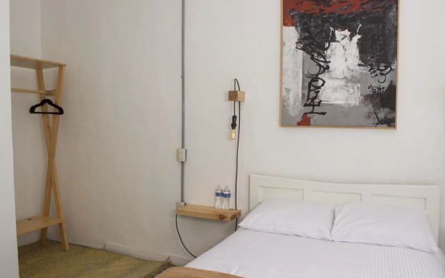 La Tozi Galería Hotel