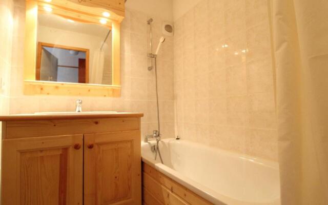 Appartement Lanslevillard, 3 pièces, 6 personnes - FR-1-508-81