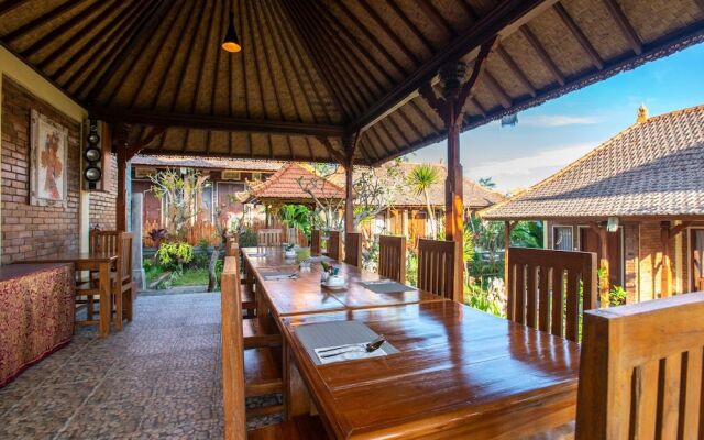 The GARUDA villa & Restaurant