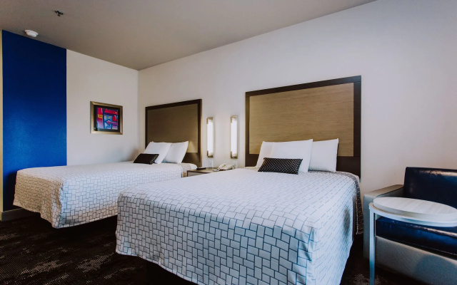 Palace Inn Airtex