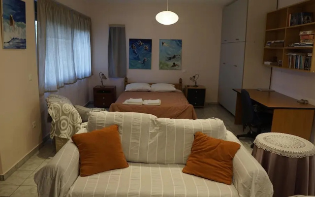 Lovely Modern Studio in Romanos Patras, Greece