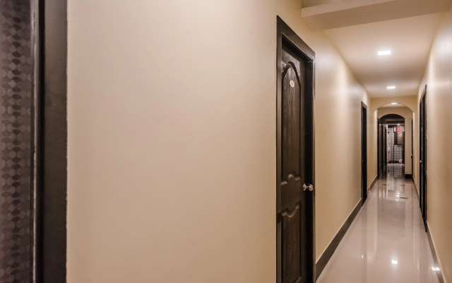 Hotel O Royal Grand Near Chhatrapati Shivaji International Airport