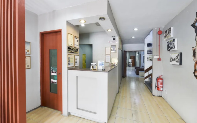 OYO 91052 Hotel Kenangan