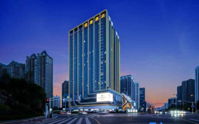 Luxury Hotel ( Linyi Olympic Sports Center )