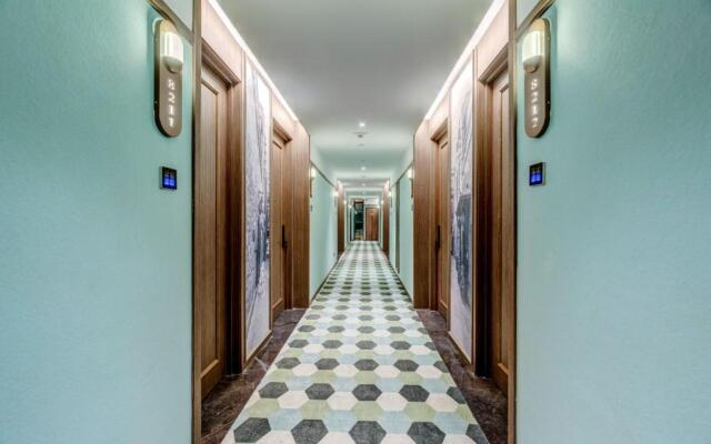 Happy Dragon City Culture Hotel(Tianjin Gulou & Dayuecheng)