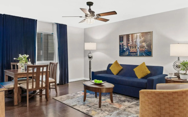 Suites At Fishermans Wharf