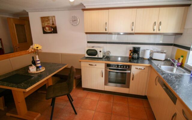 Sesselebenerhof 36723