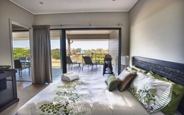 Loka Santi Beachside Apartments - Agnes Water / 1770 Accommodation