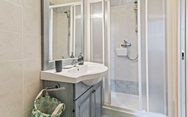 Exotic Villa in Sinalunga With Swimming Pool