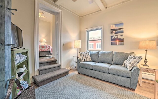 Downtown Loft Apartment, Steps to Riverfront!