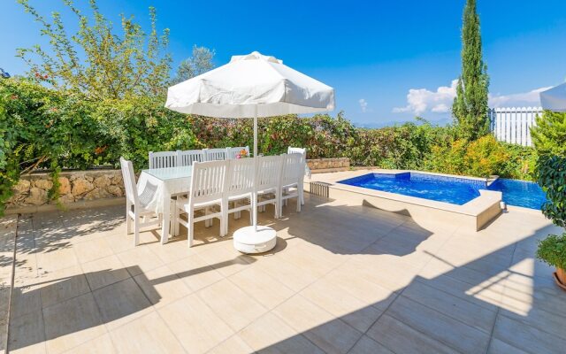 Villa Sadem by Akdenizvillam