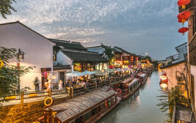 Hanting Hotel Suzhou Sanxiang Plaza Metro Station