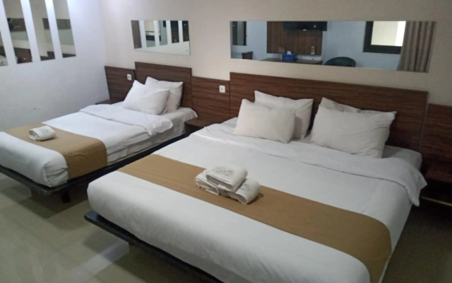 De La Charis Hotel