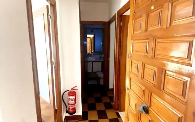 3 Bed room flat with Sea & Mountain View