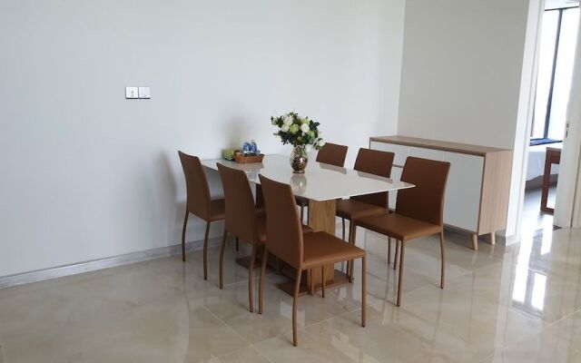 Stay In Vietnam Vinhomes Golden River