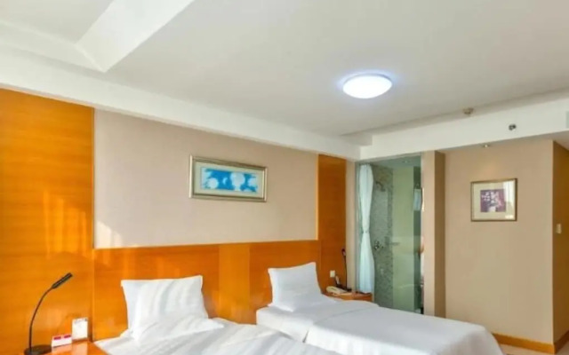 Bolt Hotel