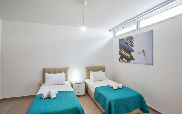 Villa Davina AQ Po490b