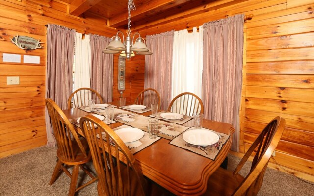 Snow Bear - Two Bedroom Cabin