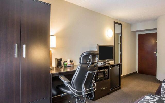 Sleep Inn & Suites Queensbury - Lake George