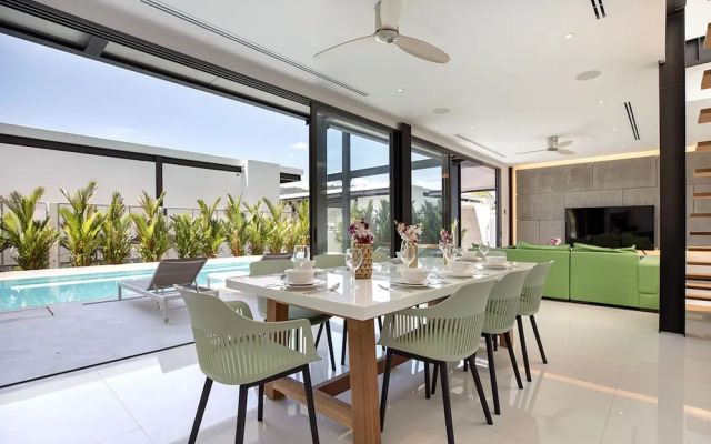 Stylish Salt Pool Villa Sunset Garden 5