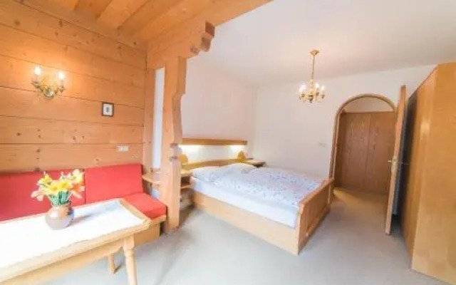 Pension Apartments Pardell