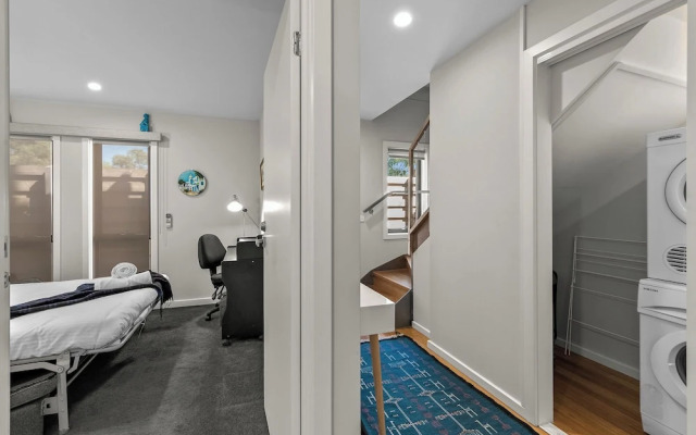 StayCentral - Thornbury Townhouse