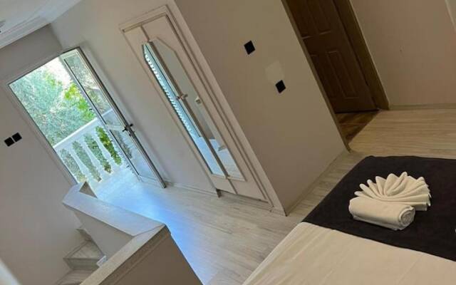 Private House With Common Pool in Kyrenia