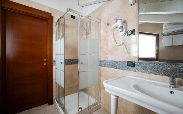 Hotel Ungheria Varese 1946