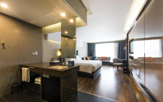 Novotel Suites Hanoi