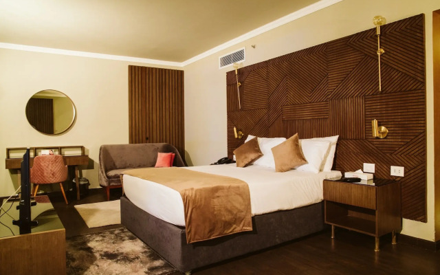 Pyramisa Suites Hotel Cairo